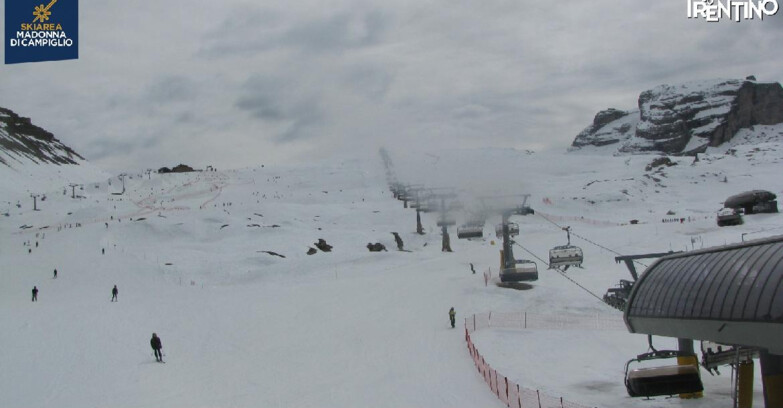 Webcam Madonna di Campiglio (Skiarea Campiglio Dolomiti di Brenta - Val di Sole Val Rendena) - Grostè 2500
