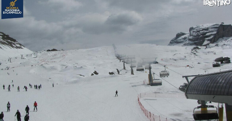 Webcam Madonna di Campiglio (Skiarea Campiglio Dolomiti di Brenta - Val di Sole Val Rendena) - Grostè 2500
