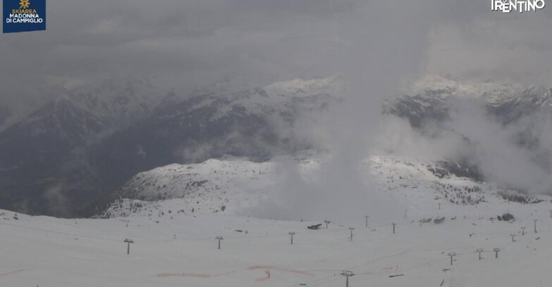 Webcam Madonna di Campiglio (Skiarea Campiglio Dolomiti di Brenta - Val di Sole Val Rendena) - Grostè Area