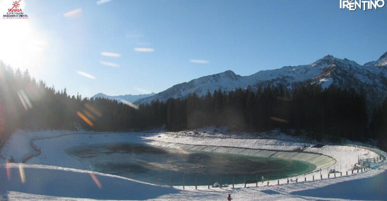 Webcam Madonna di Campiglio (Skiarea Campiglio Dolomiti di Brenta - Val di Sole Val Rendena) - Lago Montagnoli