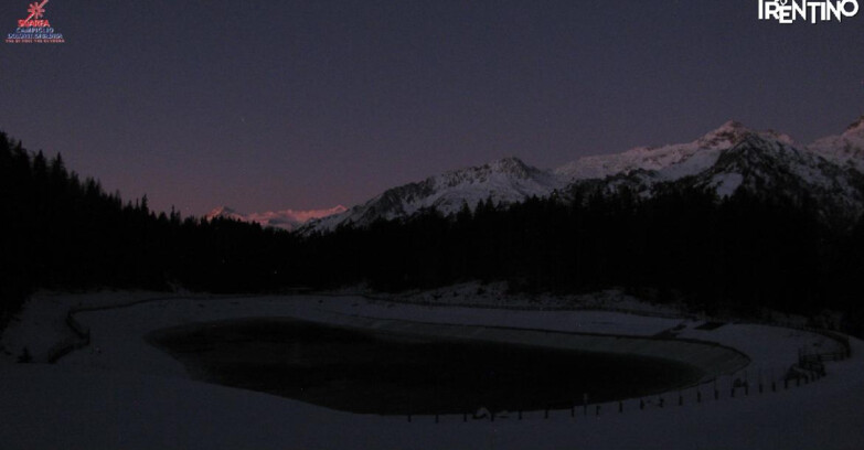 Webcam Madonna di Campiglio (Skiarea Campiglio Dolomiti di Brenta - Val di Sole Val Rendena) - Lago Montagnoli